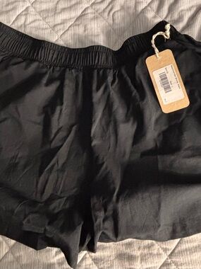 Albion Black Athletic Elastic-Waist Shorts